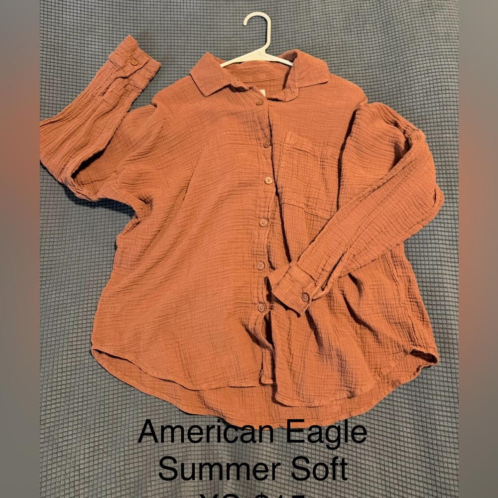 American Eagle Outfitters Women's Terracotta Button-Down Shirt